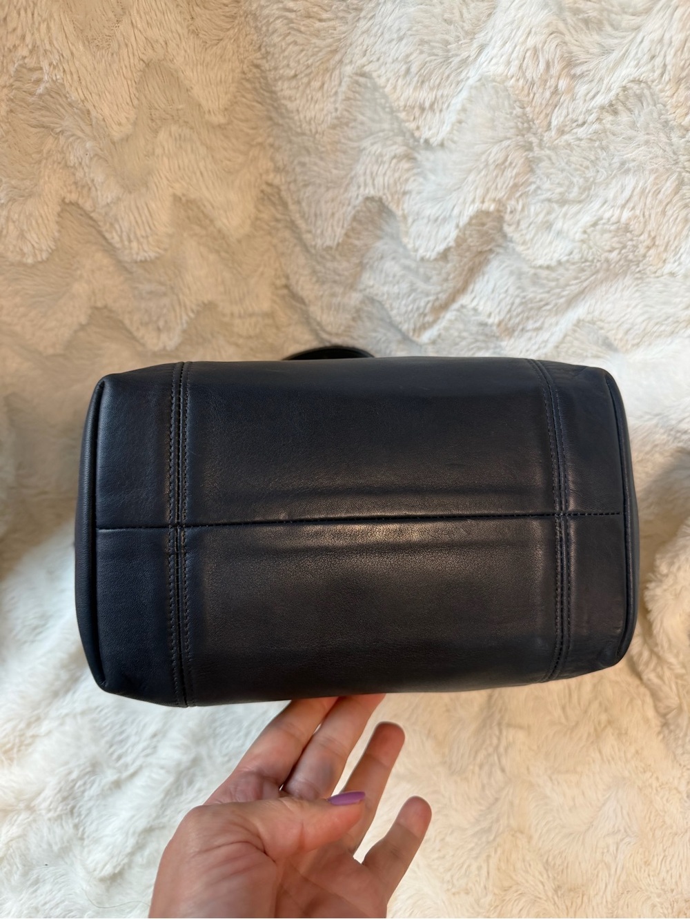 πVintage!! Coach mini Waverly navy blue leather with a gold hardware - Picture 7 of 14